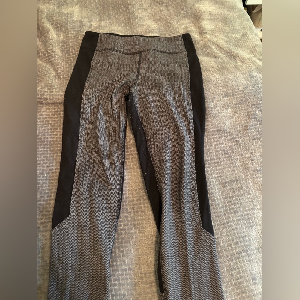 Ivivva Gray and Black Kids Leggings